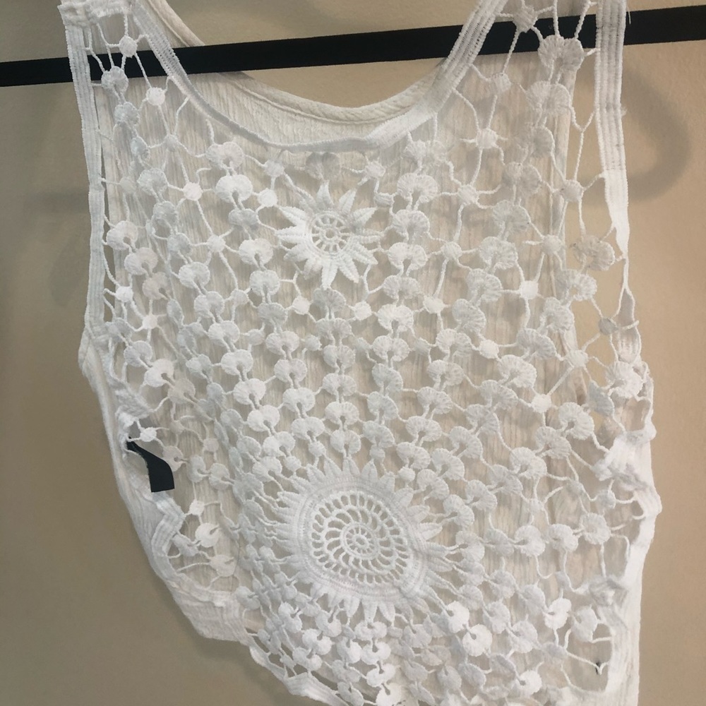 White lace back festival crop top